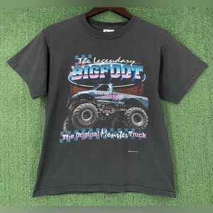 Vintage 90’s Big Foot Monster Truck T-Shirt Youth Boys Size Large